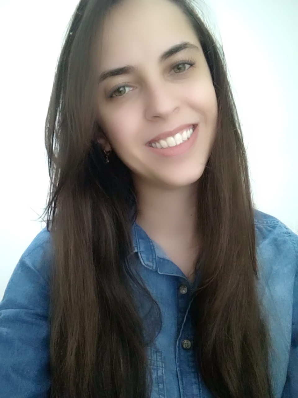 Foto da integrante Bruna